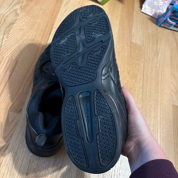 New Balance 623v3 Black Sz 15 2E Sneakers Dad Referee Shoes - Picture 4 of 5